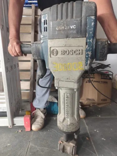 Martelo Demolidor Bosch GSH 27 VC Professional (Martelete Rompedor de 30 kg):