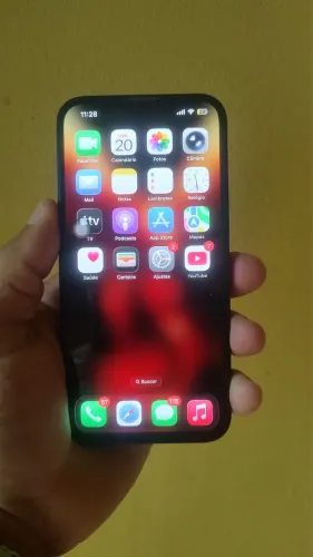 Vendo iPhone 13 em estado de