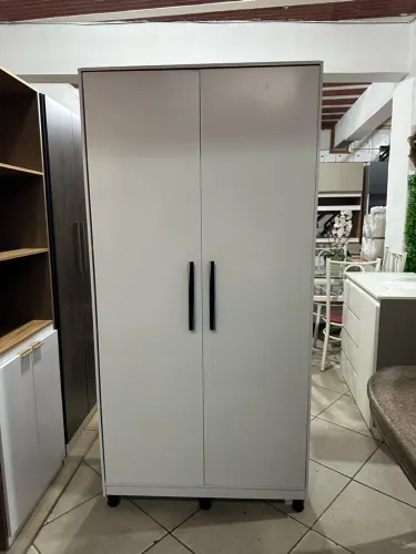 Guarda-roupa solteiro 2 portas seminovos