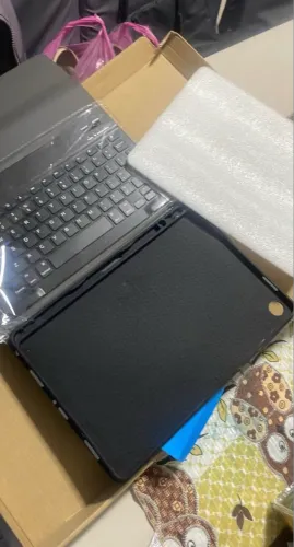 Case Com teclado para iPad A16 11a Geracao 10.9 Pol