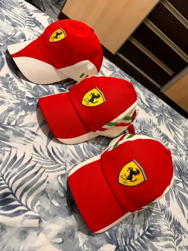 Boné da Ferrari 2011 vintage