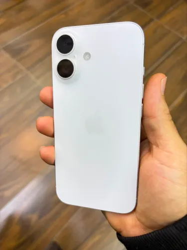 iPhone 16