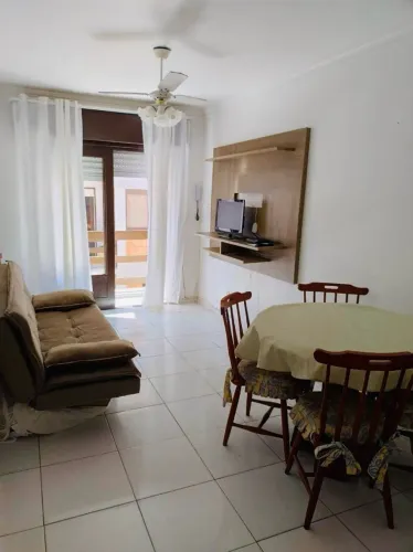 Apartamento de 1 dormitório.