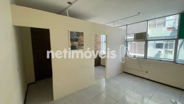Sala comercial com 6 ambientes Av. Sete de Setembro | 28 m²; | Venda e Locação