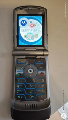 Celular Motorola V3