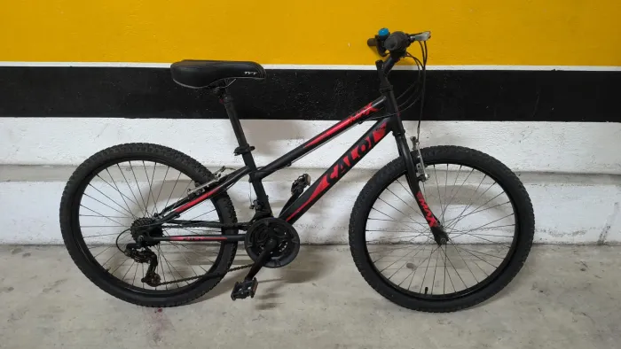 Bicicleta Caloi aro 24