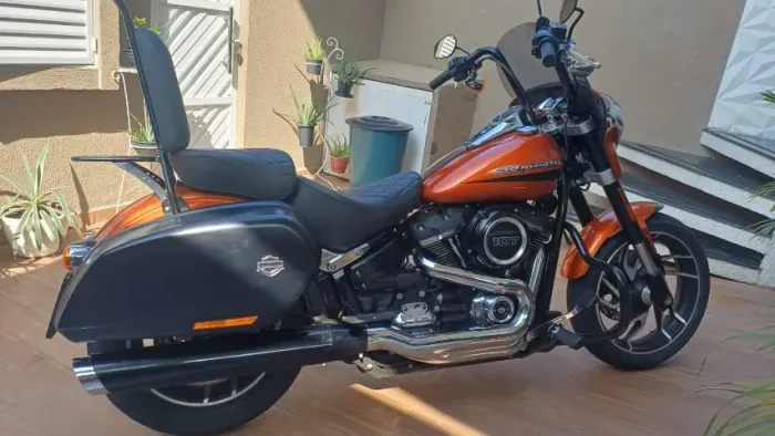 HARLEY-DAVIDSON SPORT GLIDE
