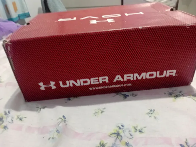 Vendo tênis de uso em academia, preto under armour 37