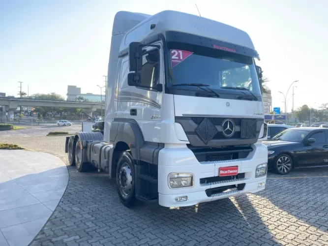 Mercedes-Benz Axor 2544 / 6x2 Ano 2021/2021- Revisado.