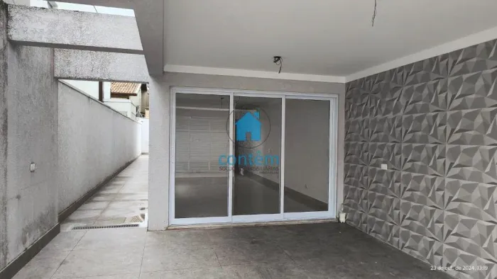 Sobrado à venda em Osasco, Umuarama, com 3 quartos, com 145 m²