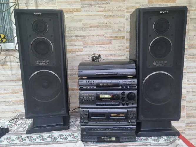 Aparelho de som Sony antigo