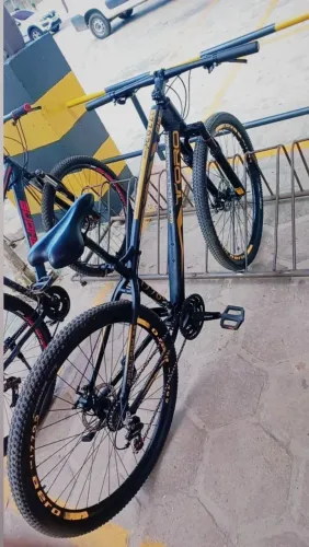 Vende-se Uma Bicicletas Aro 29