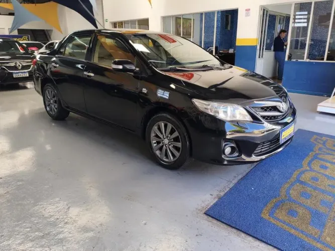 Toyota Corolla Altis 2.0 Flex 16V Aut. 2013