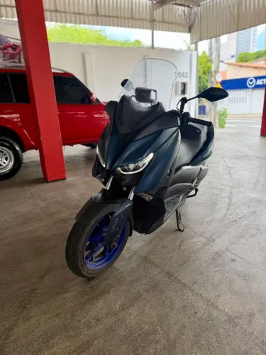 Xmax 250 2023 troco / parcelo no cartão e financio