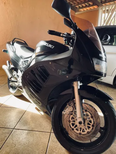 Vendo essa máquina , motivo não ando mais !