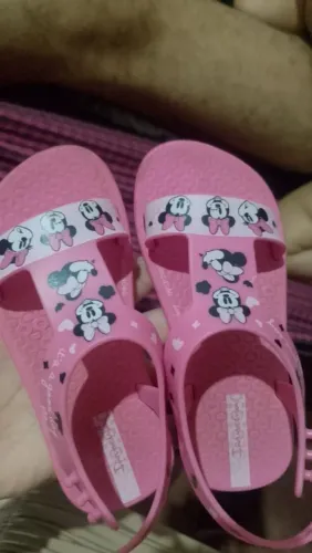 Sandália para sua bb
