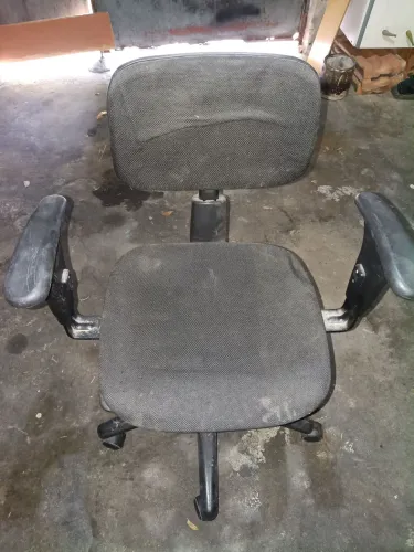 Cadeira de rodinhas
