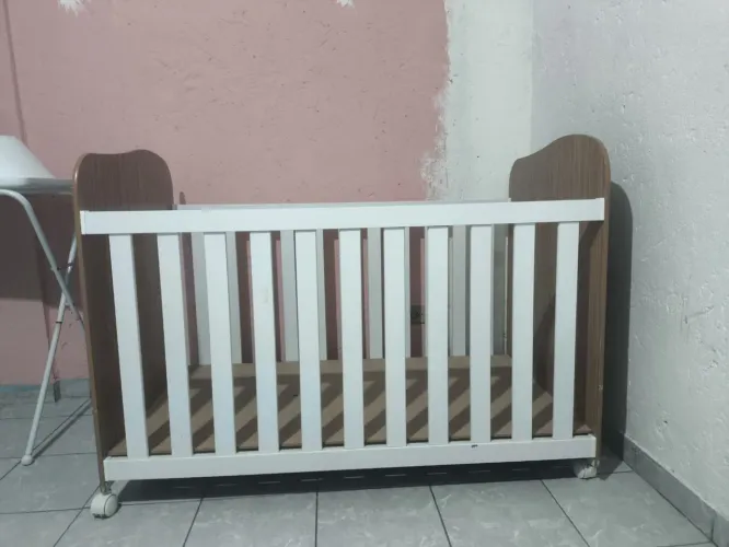 Vendo berço infantil