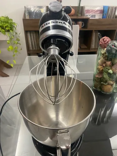 Vendo Batedeira Profissional