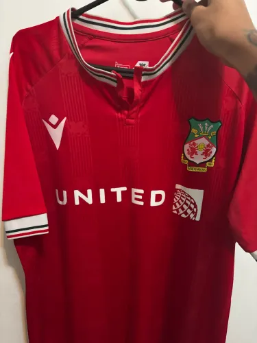 Camisa Wrexham