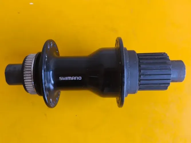 Cubo Shimano TC-500 Boost