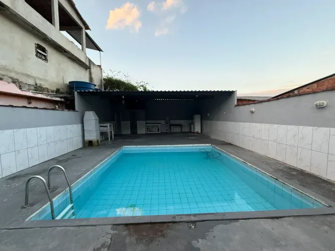 lindo terreno com piscina no bairro vilar carioca , inhoaiba campo grande