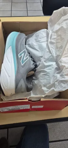 Tenis New Balance More V6