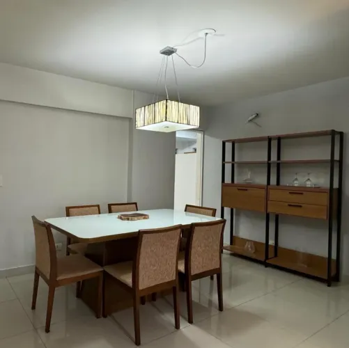 Conjunto de mesa de jantar  6 lugares