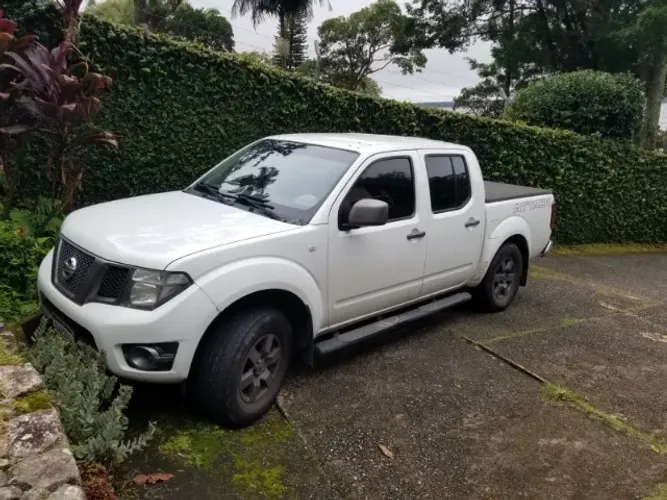 Nissan Frontier SV At.cd 4X4 2.5 TB Diesel Mec. 2014