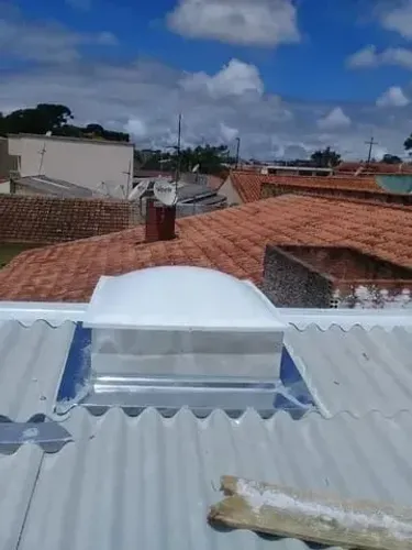 Clara boia de fibras de vidro
