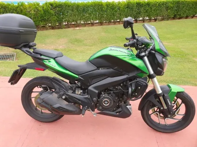 VENDO MOTO BAJAJ / DOMINAR 400 ANO/MOD. 2023