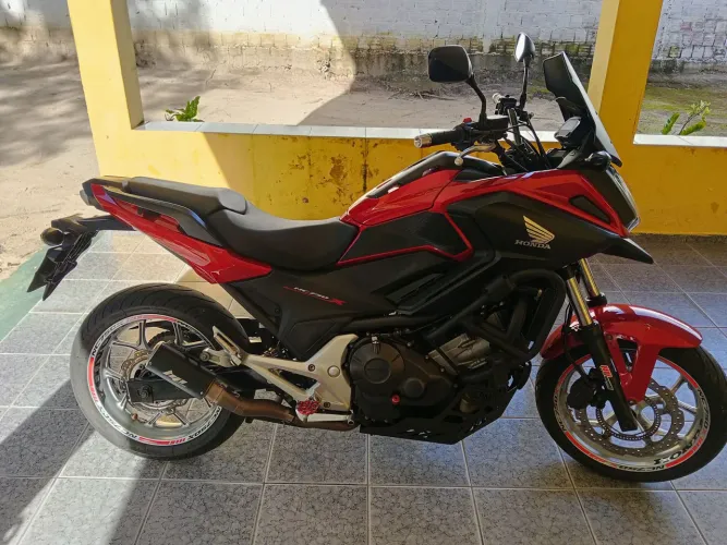 Vendo moto Honda NC 750 ABS ano 2021 IPVA pago no ponto de transferir valor 44.900