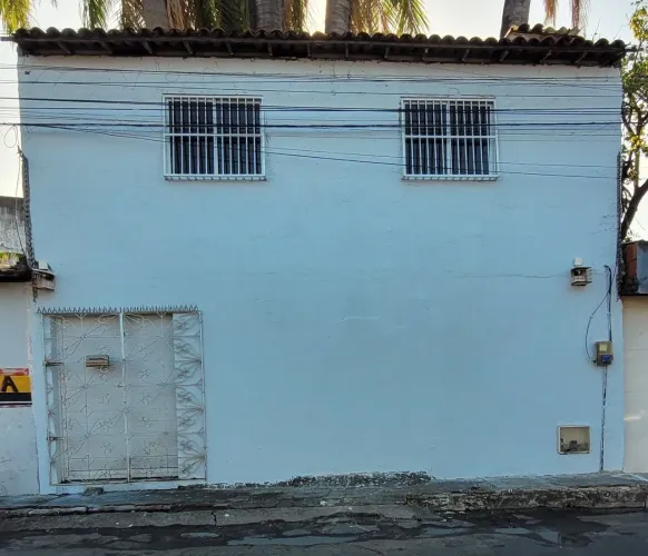 Vendo casa/ponto comercial na avenida Coronel Carvalho