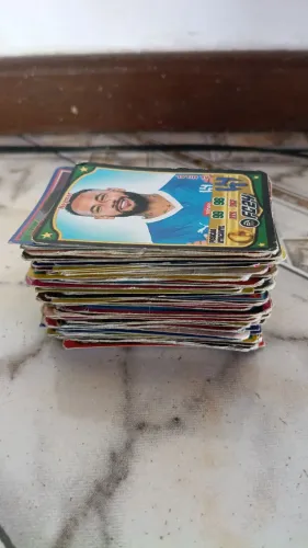 99 cards de futebol 