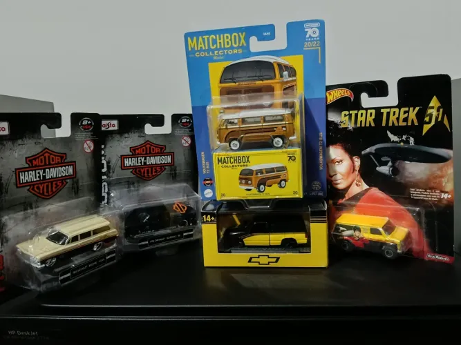 Miniaturas M2 machine, Matchbox, Hotwheels, maisto
