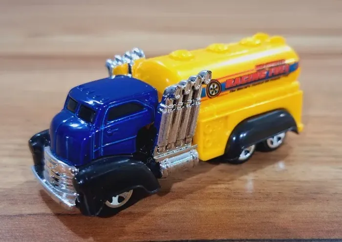 Hot Wheels Fast Gassin - HW Video Game Heroes Series 2011 (Loose)
