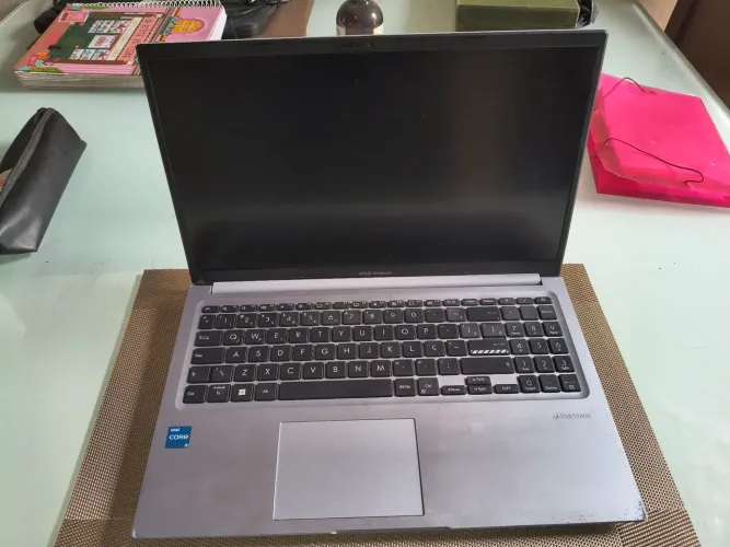 Vende-se Vivobook Asus