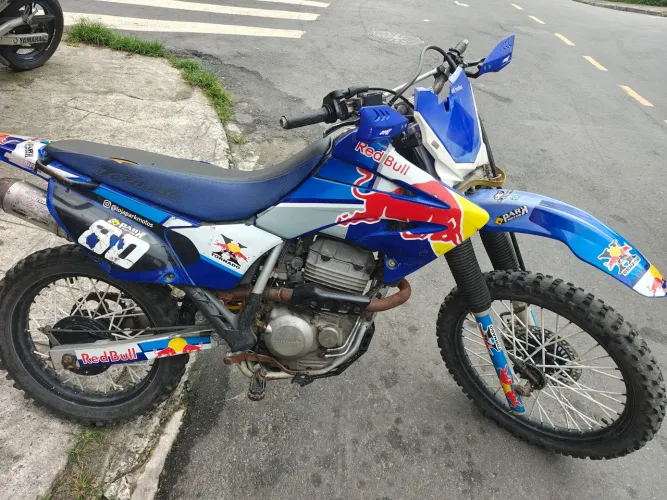Honda tornado 250cc somente para trilha