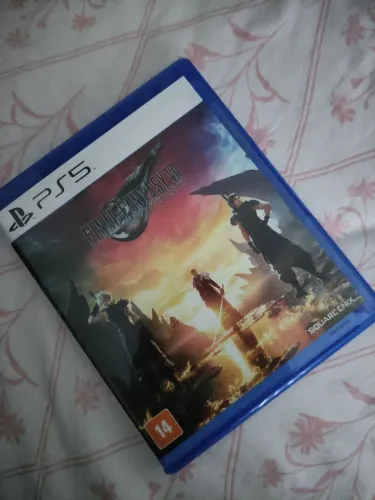 Gran Turismo 7 lacrado, e FF 7 rebirth