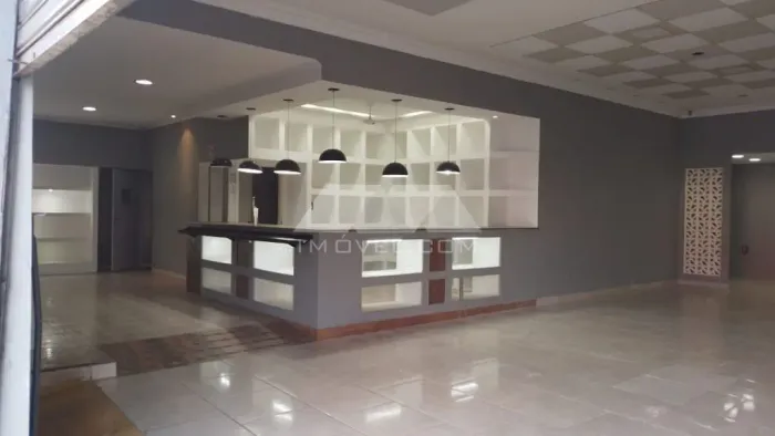 PRÉDIO COMERCIAL EM ÓTIMA LOCALIZAÇÃO NO CENTRO DA CIDADE!