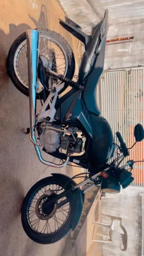 Moto Honda CG 125 tudo em dias só tranferir 