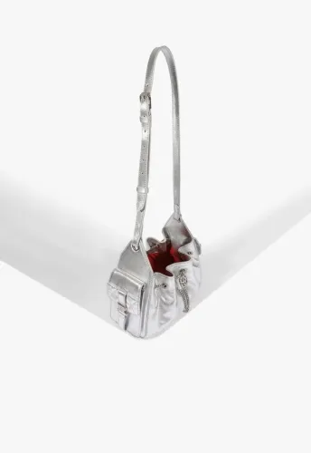 Bolsa Schutz Prata Metalizada