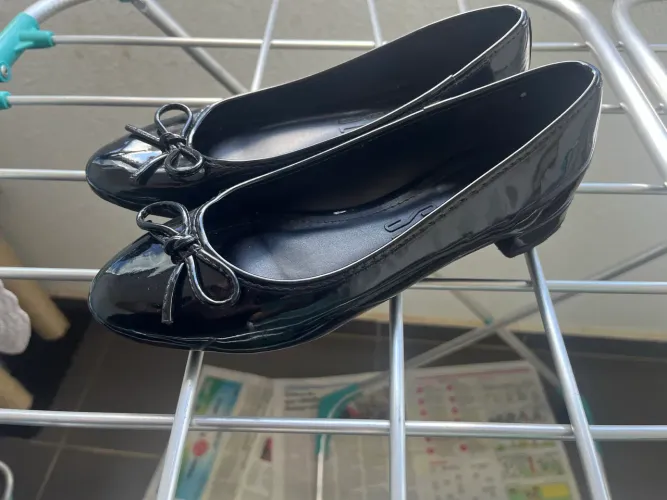 SAPATILHA SANTA LOLA PRETA 35