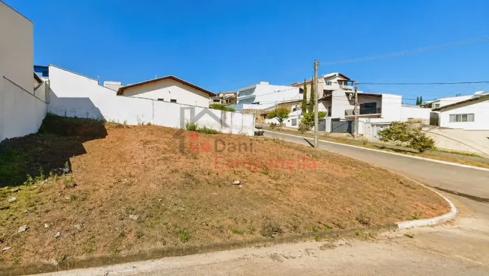 Terreno à Venda no Colinas de Santa Bárbara, Pouso Alegre