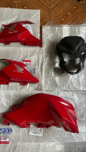 Carenagens avariadas Honda Fan 160 2025 