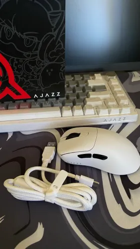 Mouse Ajazz SENSOR PAW3395 Branco - AJ179