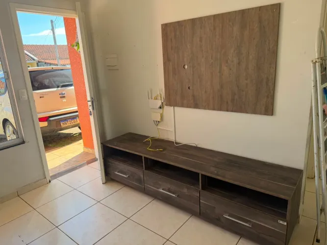 Vende-se Home (Rack e Painel)