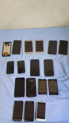 Celulares para sucata/retirar peças, valor negociável