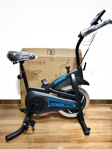 BICICLETA ERGOMÉTRICA SPINNING FITNESS PROFISSIONAL(NOVA DE 150KG)