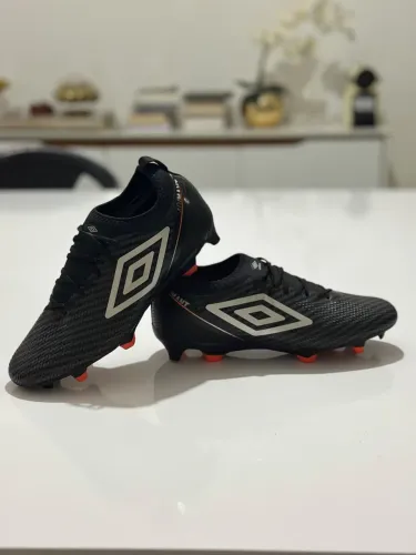Umbro adamant topspeed club